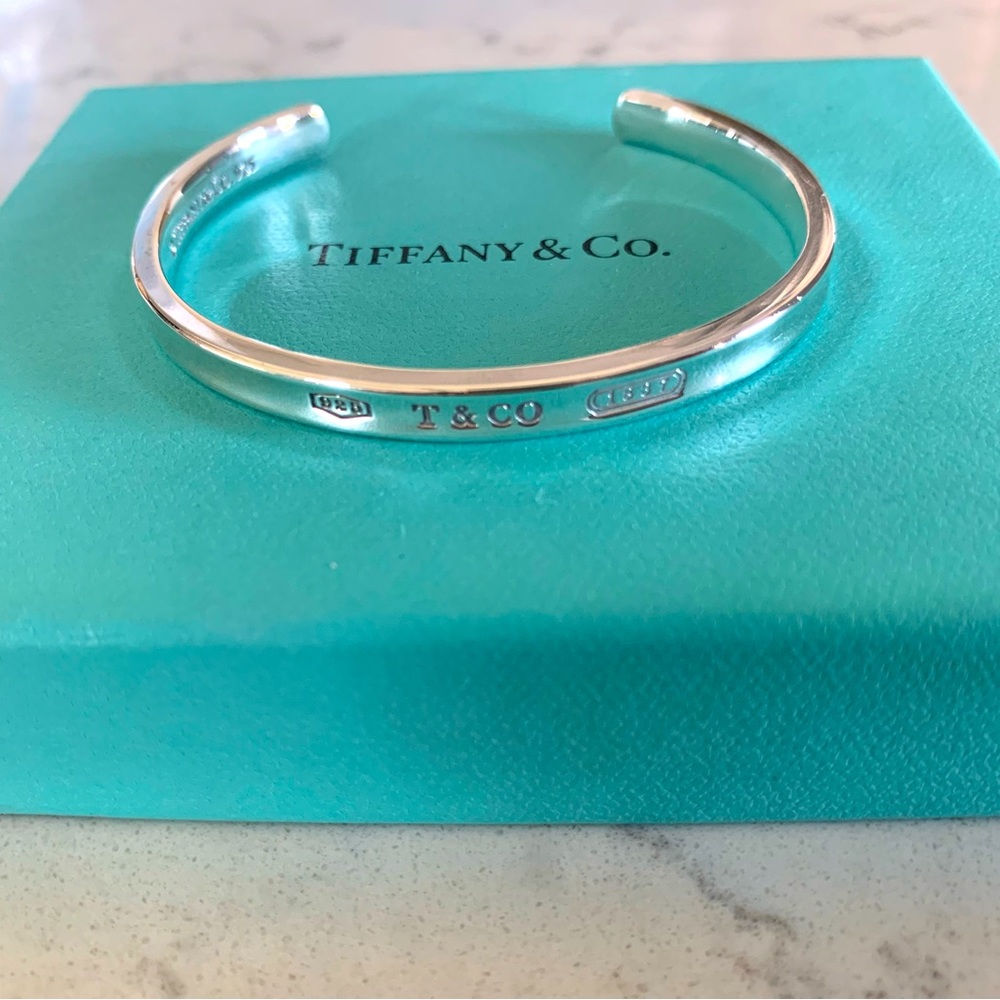Genuine Tiffany and Company 925 Sterling Silver Bangle Cuff Bracelet